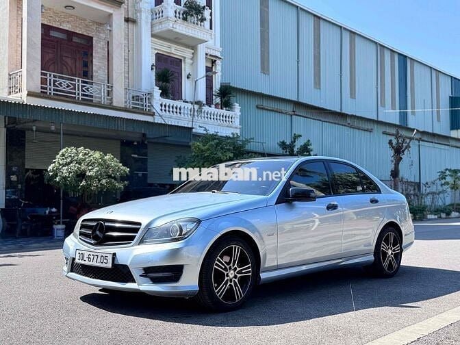 E cần bán Mercedes C200 Edition sx 2013 máy 1.8