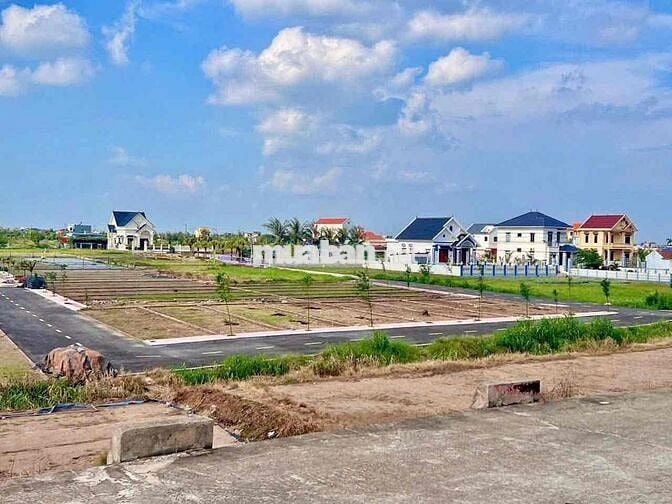 lô góc diện tích 103m2 mặt tiền 5.8m bãi tắm quất lâm nam định