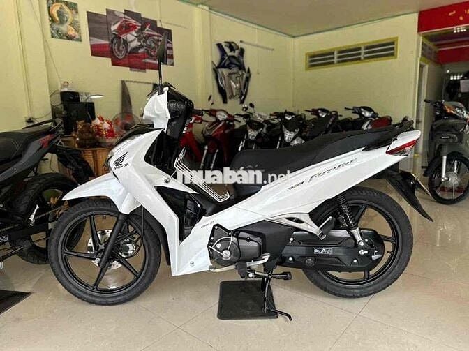 Honda Future LED 2024 Trắng 2700 km Như mới