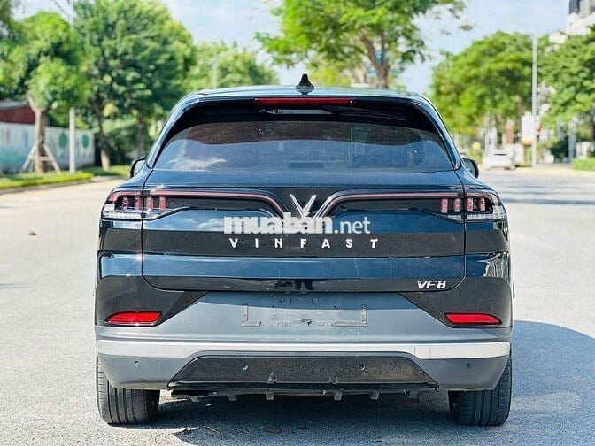 VinFast VF8 Plus 2022 Đen