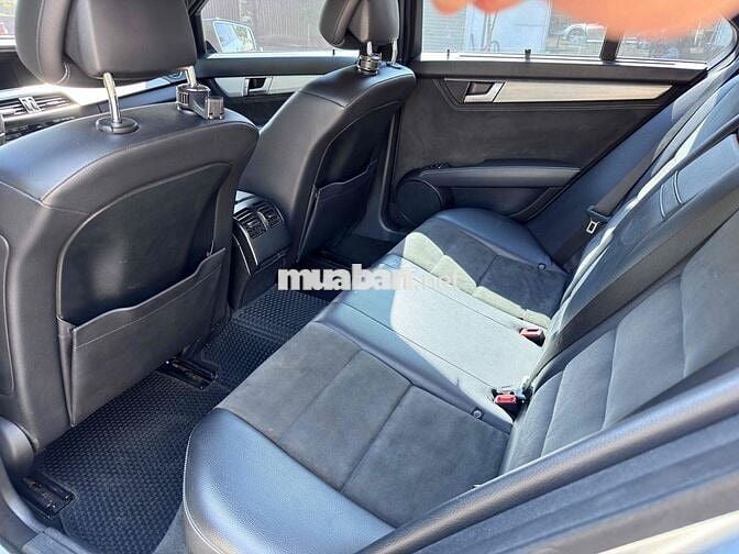 E cần bán Mercedes C200 Edition sx 2013 máy 1.8