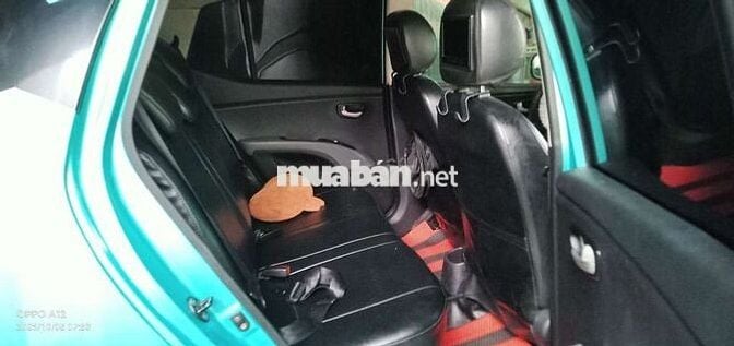 i10 đăng ký lần đầu 2011 1.1 AT - 90000 km