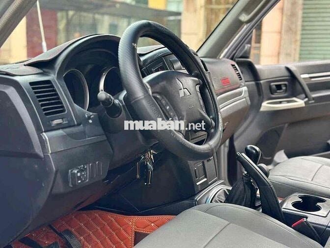 Mitsubishi Pajero 2007 số sàn 4x4 thểthao mạnh mẽ