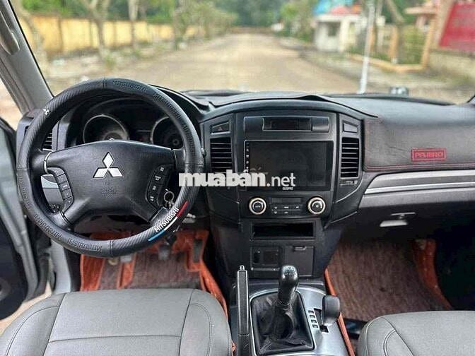 Mitsubishi Pajero 2007 số sàn 4x4 thểthao mạnh mẽ