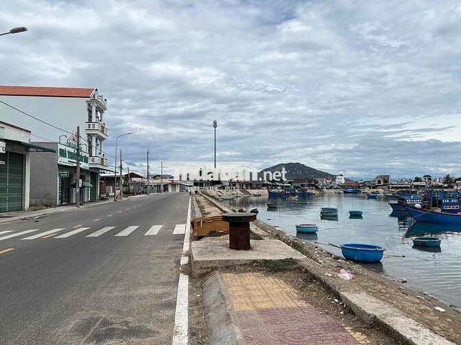 đất mặt tiền bờ kè đầm nại ninh thuận