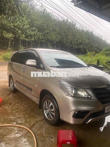 Toyota Innova 2016 2.0E - 123000 km