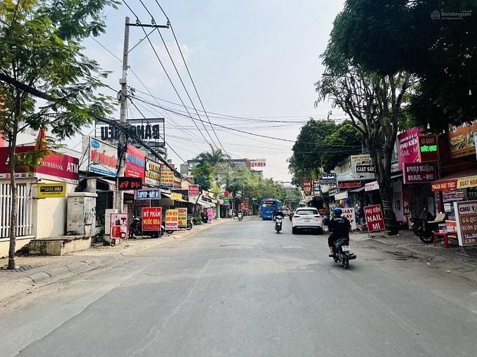 Hiếm-Đất Đẹp 4m x 14m-Hẻm Ô Tô -Sổ Riêng- Giá Cực Tốt Ở Long Trường Q9