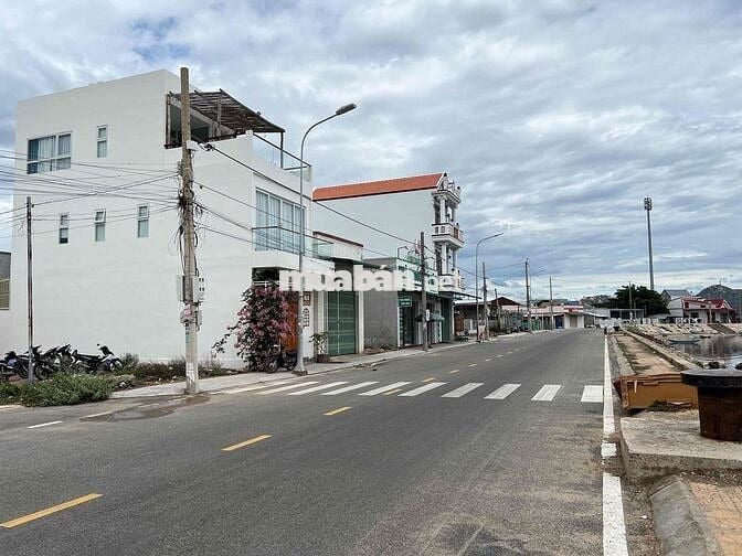 đất mặt tiền bờ kè đầm nại ninh thuận