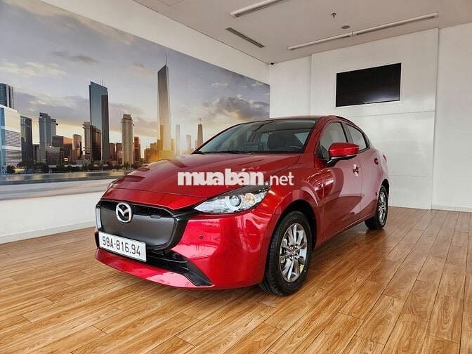 Mazda 2 AT New 100%