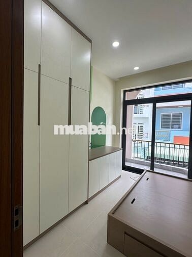 Cho thuê nhà phố hẽm BMT, 1 trệt 2 lầu ( 3x14m), 3PN 3WC, Nhà mới 100%