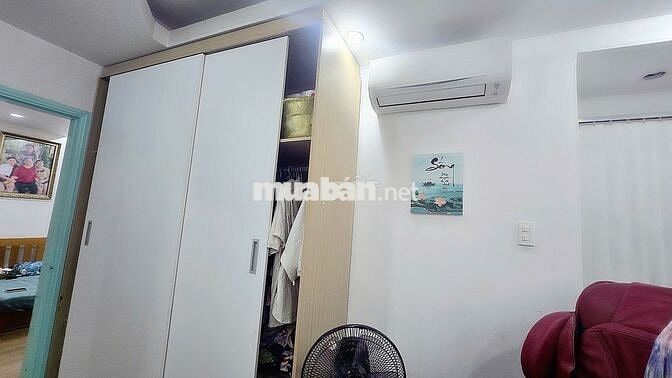 [CĂN BAN CÔNG] Bán căn hộ Ehome 3 2PN, 2WC tặng nội thất, giá 2.589 tỷ