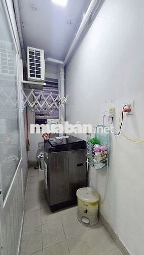 [CĂN BAN CÔNG] Bán căn hộ Ehome 3 2PN, 2WC tặng nội thất, giá 2.589 tỷ