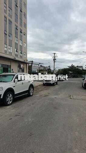 Bán Lô Đất Mặt Tiền , View Chung Cư Ori