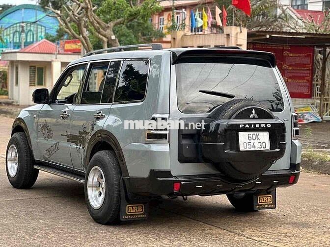 Mitsubishi Pajero 2007 số sàn 4x4 thểthao mạnh mẽ