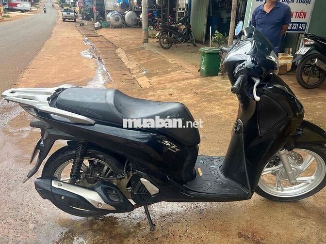 Muốn bán sh150 ABS cuối 2018 biển tp hcm