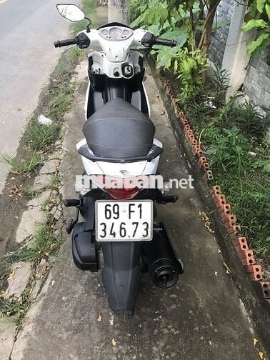 Yamaha novo 4 màu trắng