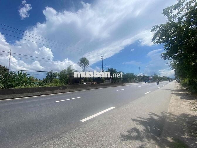 MẶT TIỀN 16M, GIÁ 950T, CÓ NGAY LÔ ĐẤT GẦN KCN TỨ HẠ.