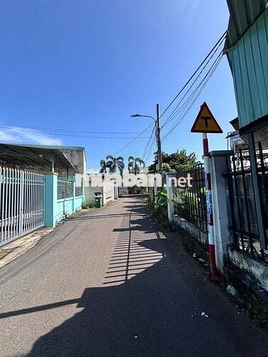 CHÍNH CHỦ NGỘP NGÂN HÀNG BÁN GẤP LÔ ĐẤT ĐẸP PHƯỜNG TAM LONG TP HCM