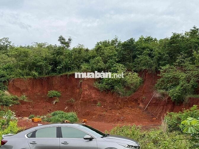 Cần bán view hồ + núi mặt tiền đường nhựa thích hợp kinh doanh