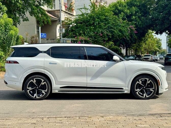 Vinfast VF9 Plus 2023 - Thuê Pin CATL - nhỉnh 1x