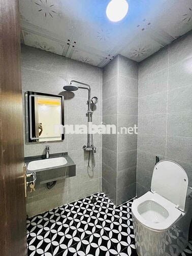 em cần bán căn 66m toà hh3c linh đàm view hồ