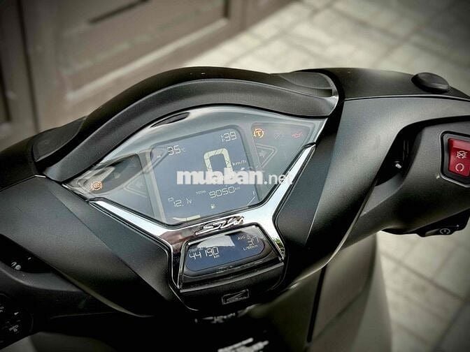 Cần bán SH350i 2022 máy Thái odo 9k siêu lướt