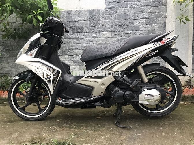Yamaha novo 5 Fi màu trắng