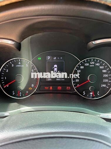 Kia Cerato 2016 1.6 AT - 95 km