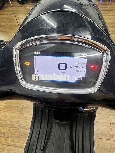Piaggio GTS300 đời 2023 odo 9 nghìn km bstp