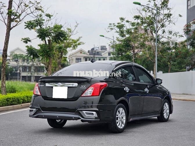 Nissan Sunny XV Premium model 2019 Đen đẹp