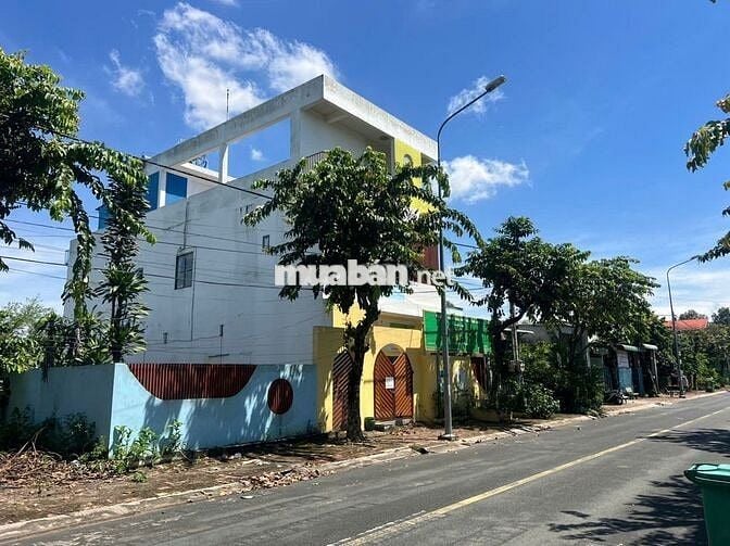 Nhà cần cho thuê hoặc bán, thuê nguyên căn hoặc thuê từng phòng