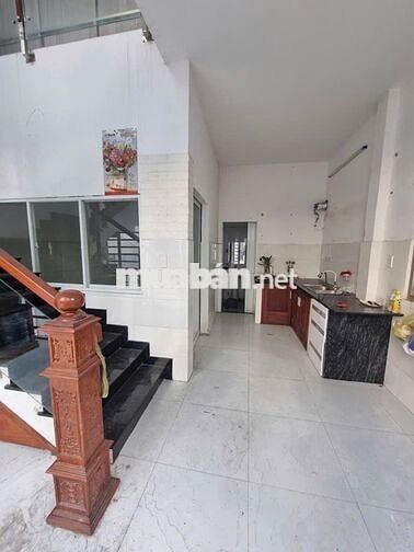 Gấp bán nhà HXT DT 6*16m, giá nhỉnh 5 tỷ, Nguyễn Văn Quá Q12.