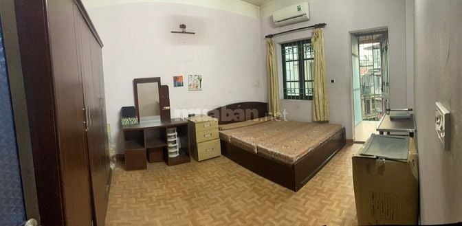 Cho thuê căn hộ tầng 5, vị trí trung tâm, tiện ích đầy đủ