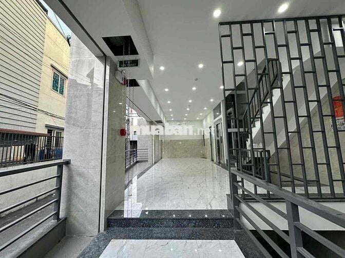 Cho Thuê MBKD Góc 2 Mặt Tiền Rộng 60m2 Ngay Phạm Văn Chiêu