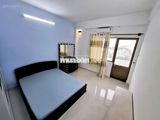 Cần bán căn hộ chung cư Khánh hội 1, 2PN, nhà đẹp, view Quận 1