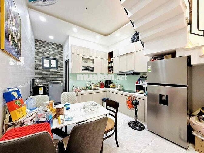 NC 2pn2wc full nội thất hẻm Thống Nhất P11