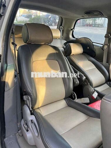 Kia Carnival 2007 7 chỗ Bạc