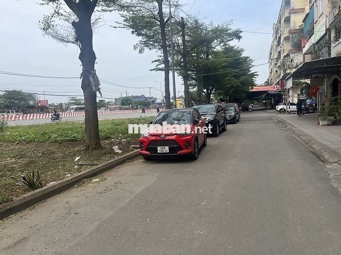 Cho thuê nhà ở và mặt tiền kinh doanh