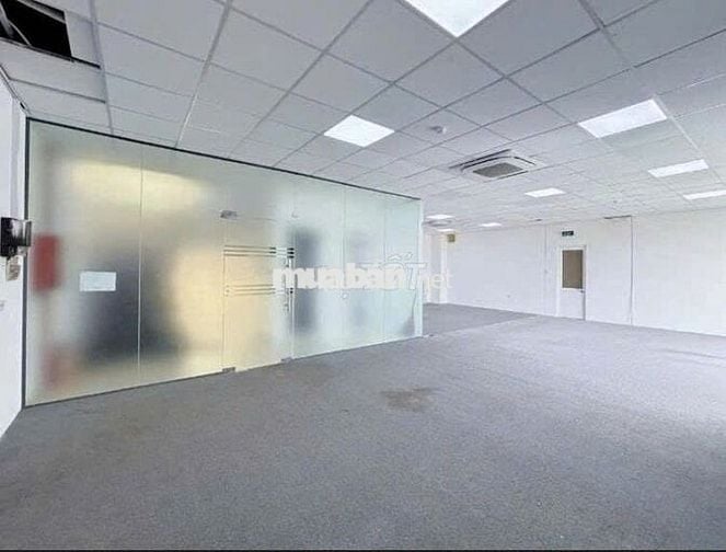 Cho thuê nhà mặt tiền đường  Trương Hoàng Thanh Tân Bình