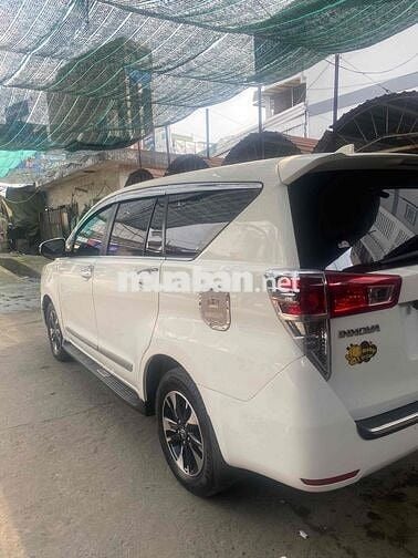 Toyota Innova 2017 2.0G - 81000