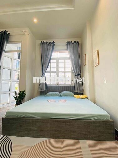 Phòng Ban Công Full Nội Thất Trung Tâm Tân Bình