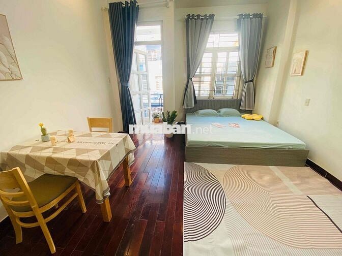 Phòng Ban Công Full Nội Thất Trung Tâm Tân Bình