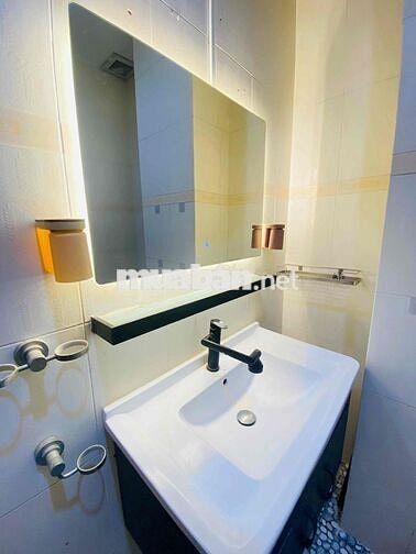 Phòng Ban Công Full Nội Thất Trung Tâm Tân Bình