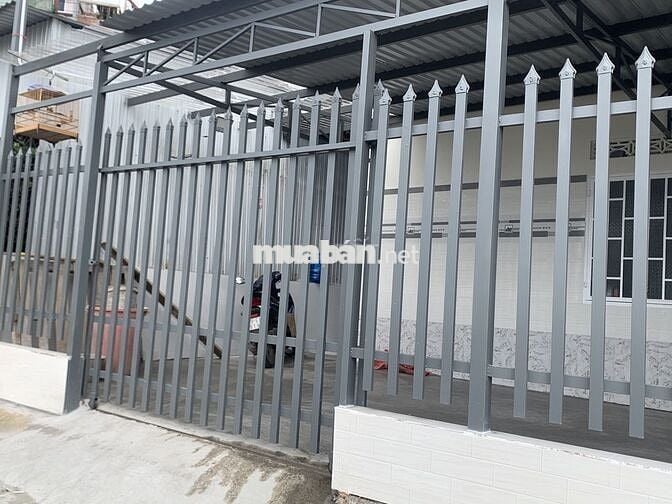 Phòng nhà mặt tiền sáng thoáng mát không chung chủ dư sức đậu ô tô