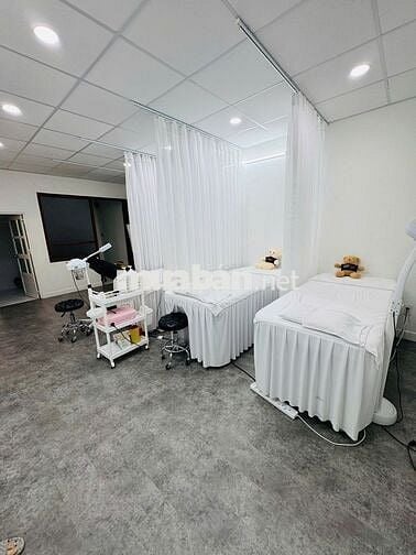 NHÀ MỚI TINH - 20A Hoa Lan, P.2, Q.PN - 4.5x20m - 5PN - Full Máy Lạnh