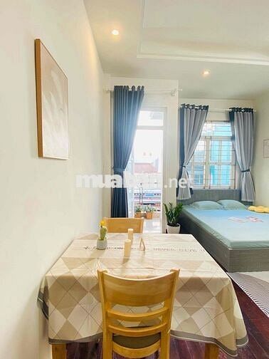 Phòng Ban Công Full Nội Thất Trung Tâm Tân Bình