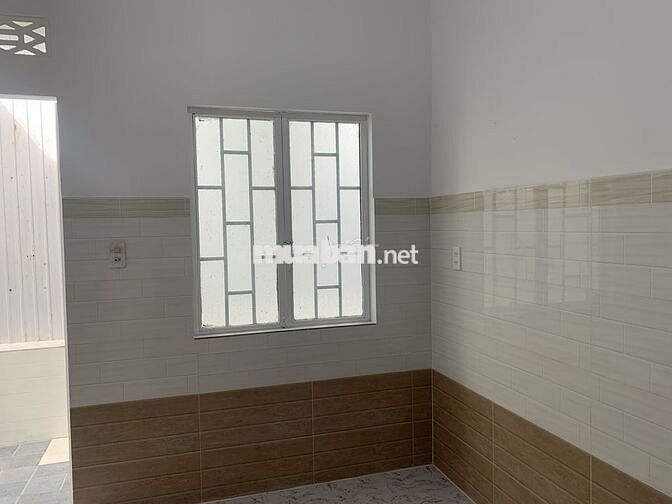 Phòng nhà mặt tiền sáng thoáng mát không chung chủ dư sức đậu ô tô