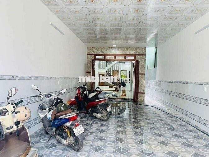 2 tầng mới -kinh doanh diện tích lớn 214m2-chỉ 5,1 tỷ-Nguyễn Thị Tươi