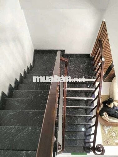 3,150 Tỷ TL sổ riêng nhà 1 lầu 4 PN 4 x 31 ngay cổng khu CN tân kim