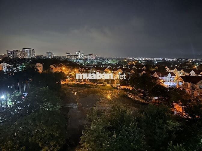 CHÍNH CHỦ CHO THUÊ NHÀ CĂN GÓC THOÁNG MÁT, TOÀ AD KHU THƯƠNG MẠI